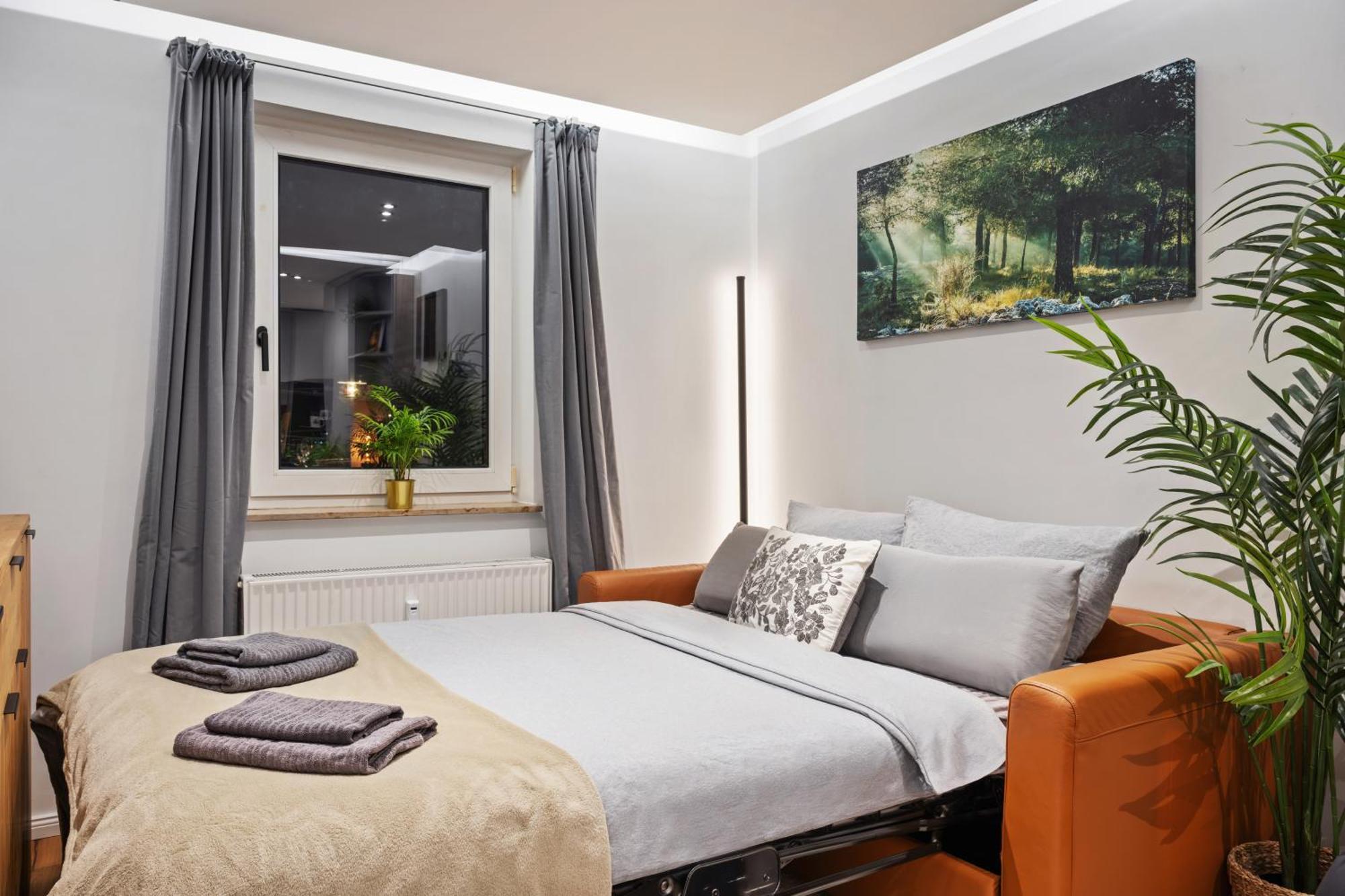 Edler Wohnraum Noble Stadtoase Mit Boxspringbett, Kaffeevollautomat, Lift & Parkplatz Chemnitz Exterior foto